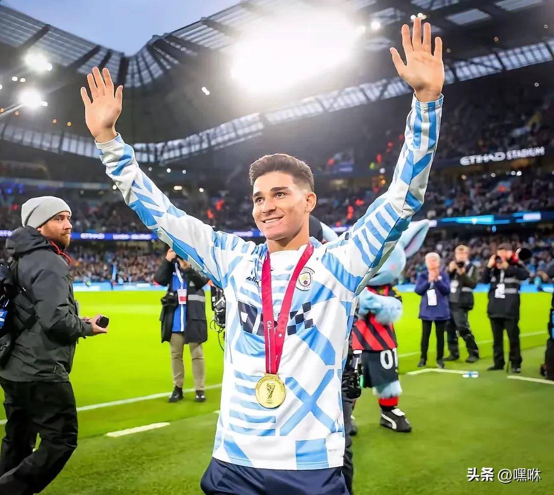 小蜘蛛阿尔瓦雷如何用35个进球征服西甲，身价破亿