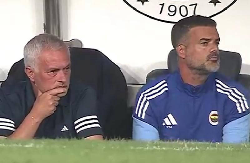 穆帅率领球队5-2逆转，晋级欧冠附加赛决胜轮